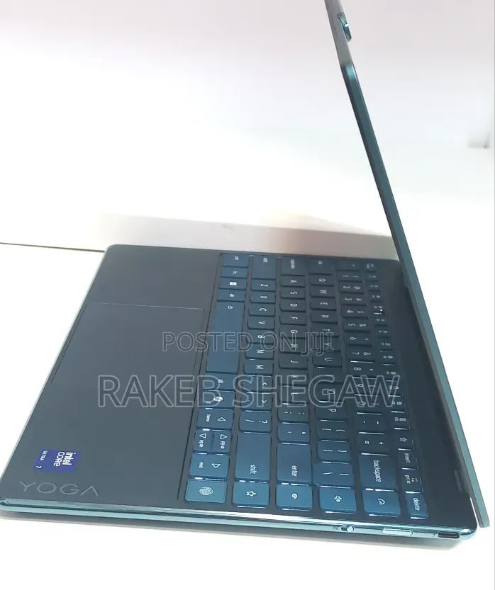 New Laptop Lenovo Yoga 11e 32GB Intel Core Ultra 7 SSD 1T