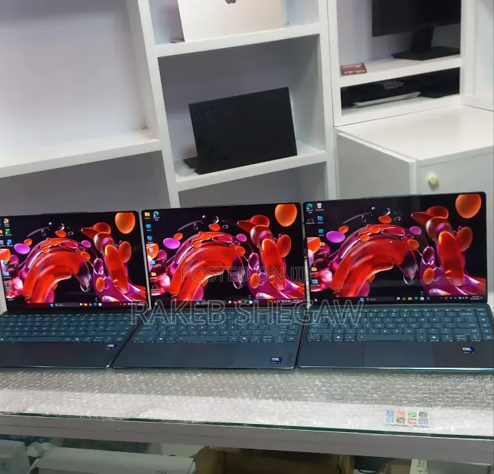 New Laptop Lenovo Yoga 11e 32GB Intel Core Ultra 7 SSD 1T