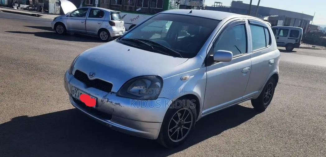 Toyota Vitz 2004
