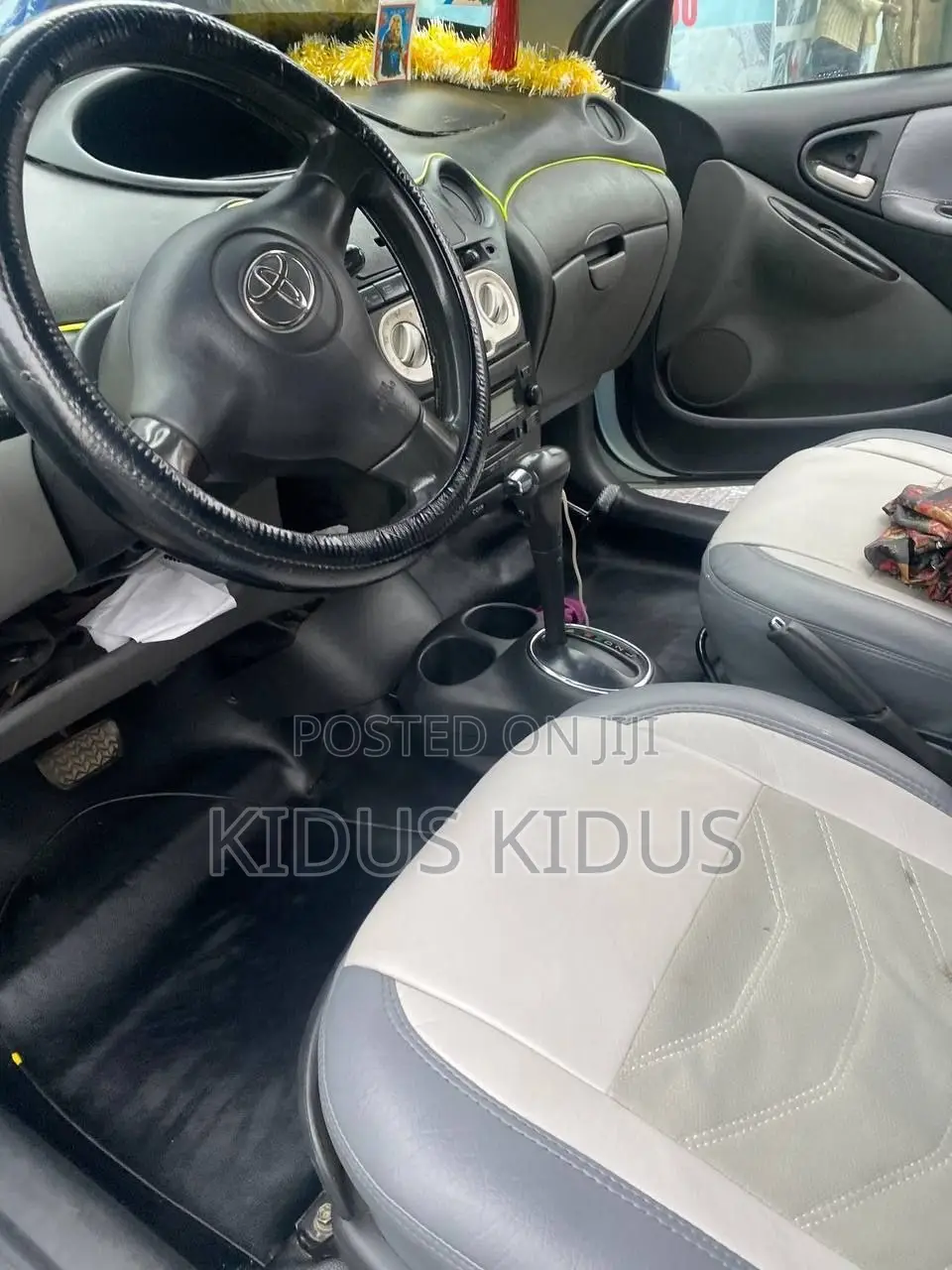 Toyota Vitz 2004
