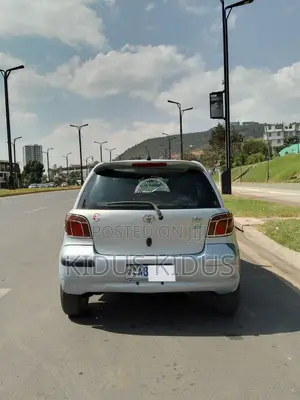 Toyota Vitz 2004