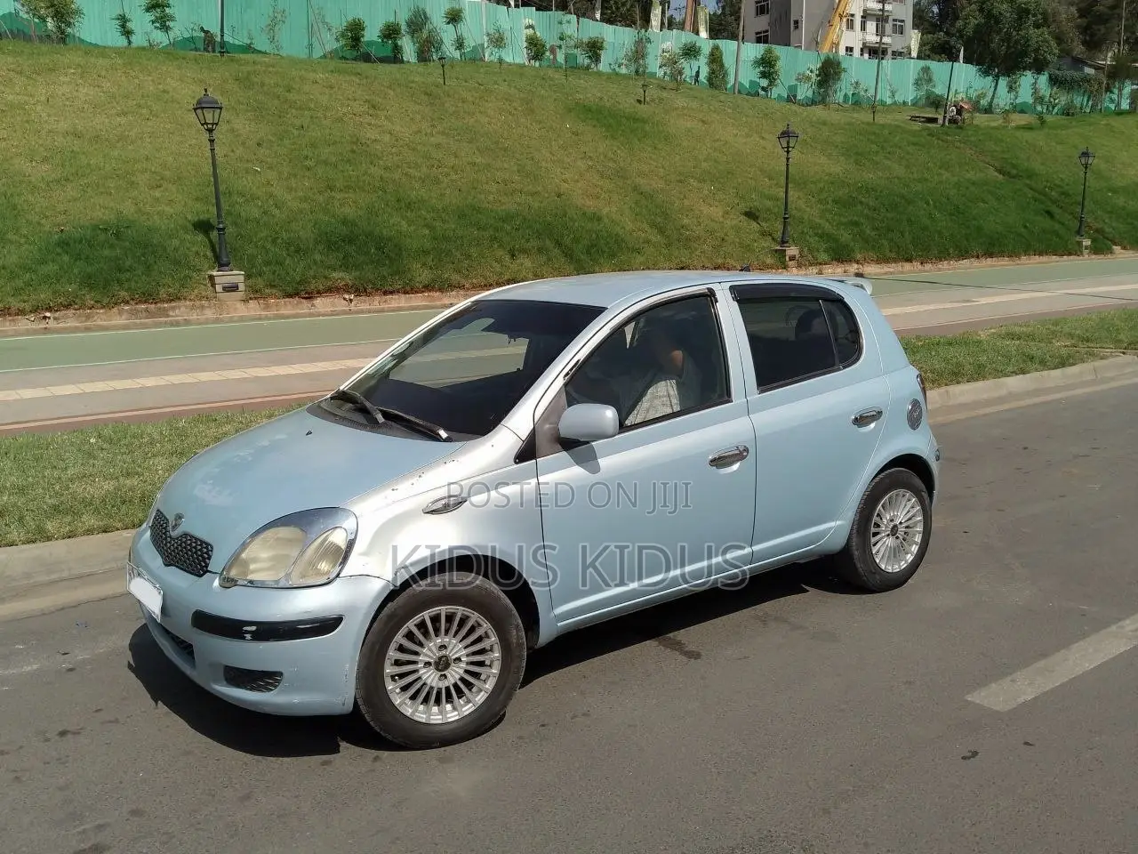 Toyota Vitz 2004