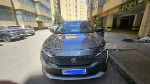 Peugeot 5008 2021 Gray