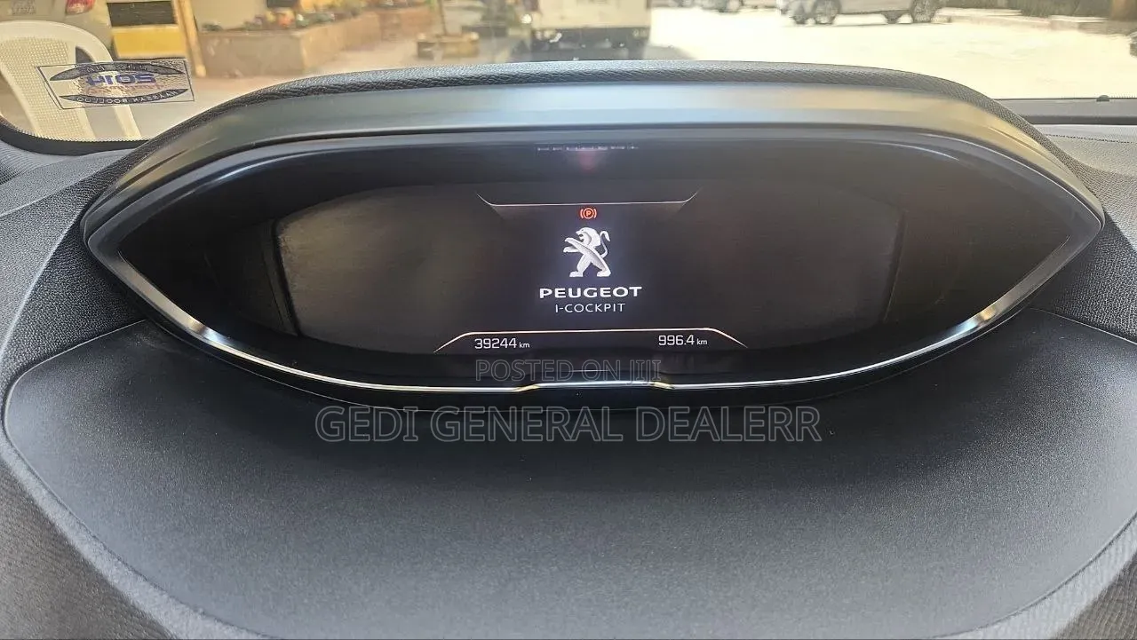 Peugeot 5008 2021 Gray