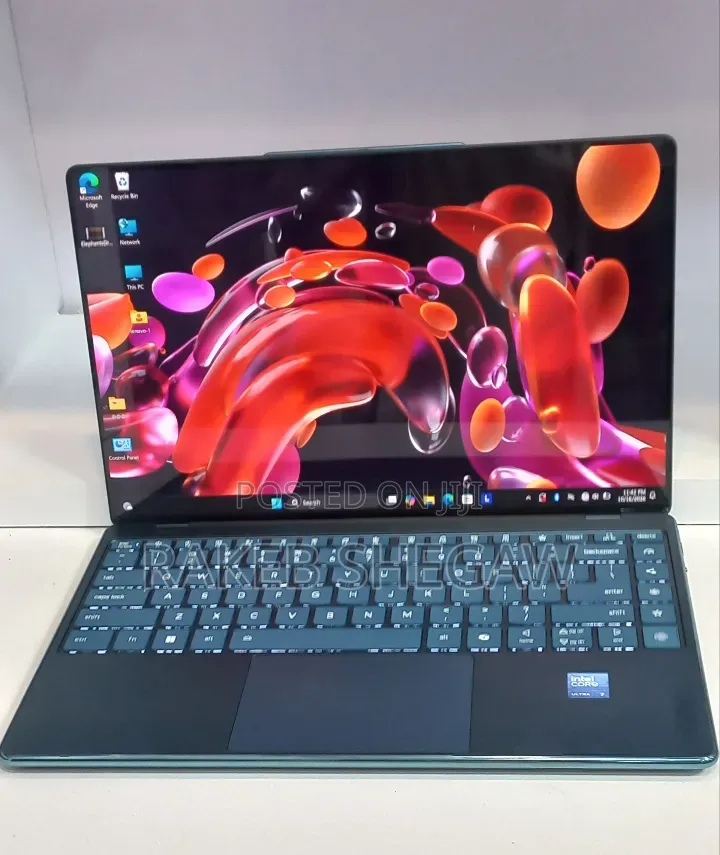 New Laptop Lenovo Yoga 11e 16GB Intel Core Ultra 7 SSD 512GB