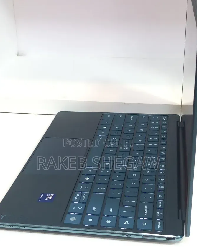 New Laptop Lenovo Yoga 11e 16GB Intel Core Ultra 7 SSD 512GB