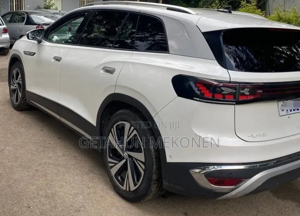 Volkswagen ID.6 2023 White