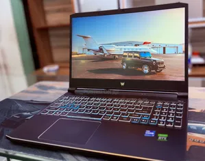 New Laptop Acer Predator Helios 300 16GB Intel Core i7 SSD 512GB