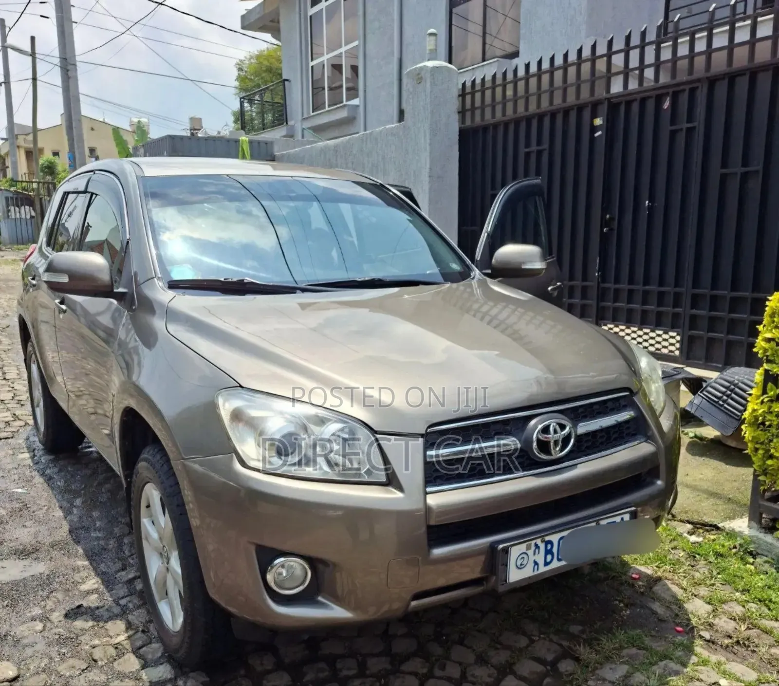 Toyota RAV4 2011 Silver