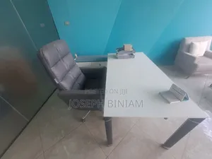 Managerial Table and Chair