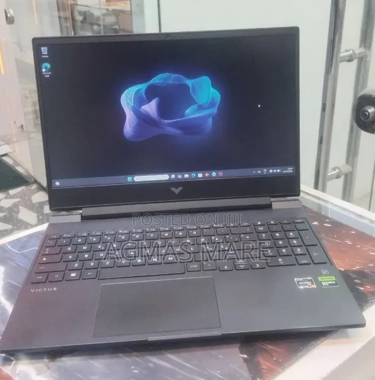 New Laptop HP Victus 15 16GB AMD Ryzen 5 SSD 512GB