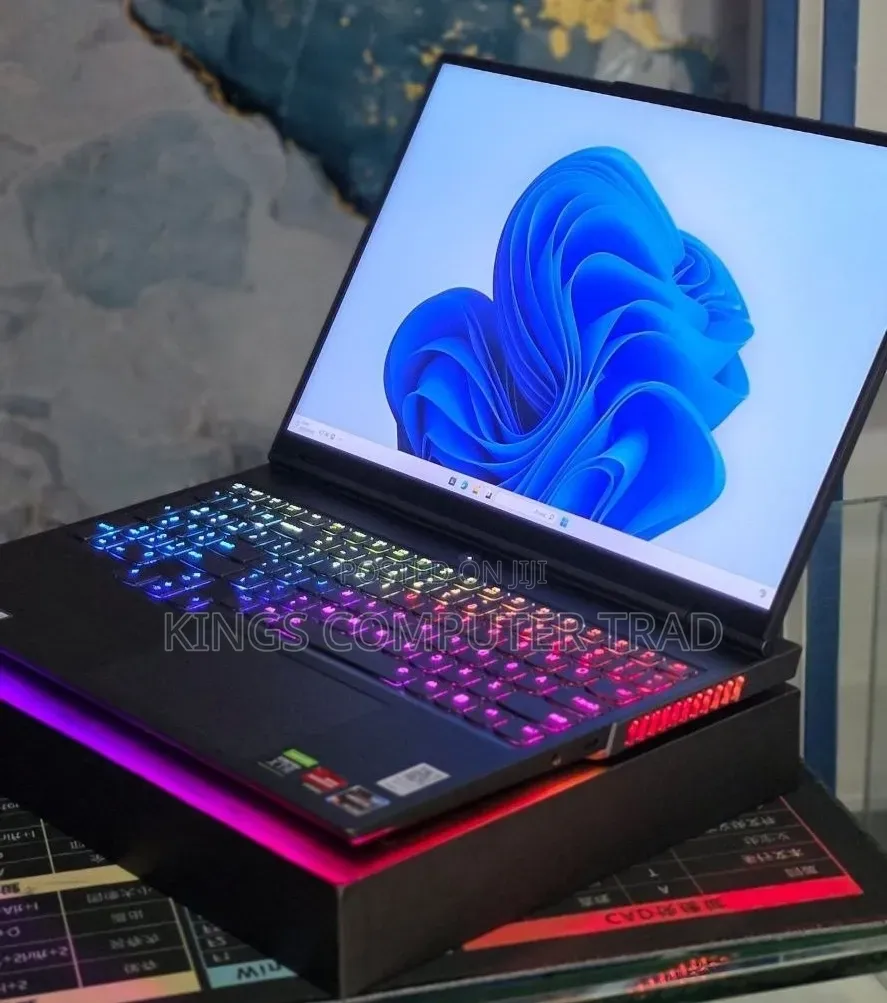 New Laptop Lenovo Legion 9 32GB AMD Ryzen 9 SSD 1T