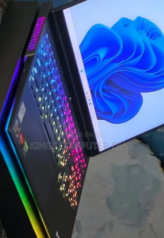 New Laptop Lenovo Legion 9 32GB AMD Ryzen 9 SSD 1T