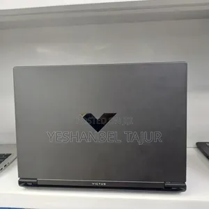 New Laptop HP Victus 15 16GB AMD Ryzen 7 SSD 1T