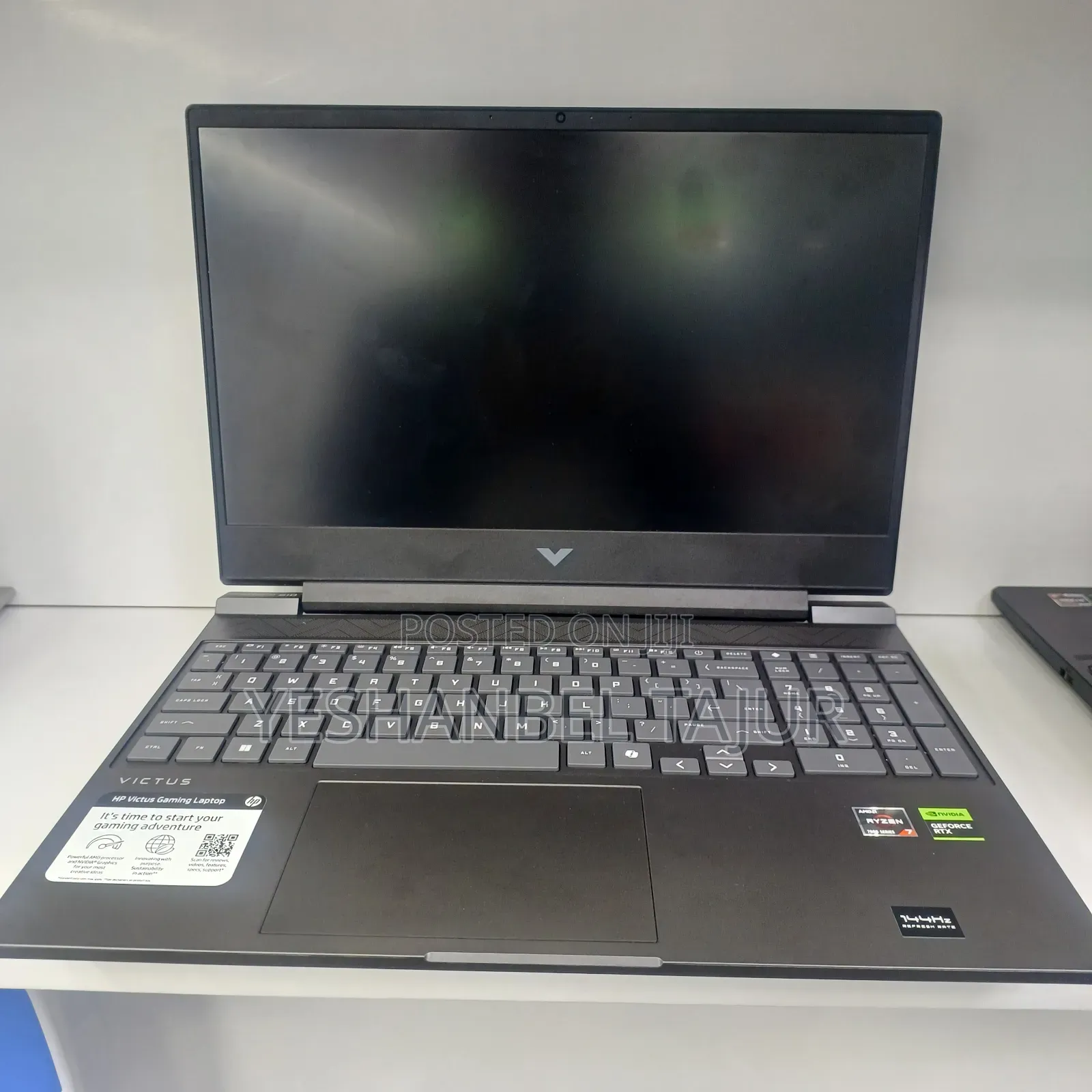 New Laptop HP Victus 15 16GB AMD Ryzen 7 SSD 1T