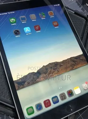 New Apple iPad (2025) 256 GB