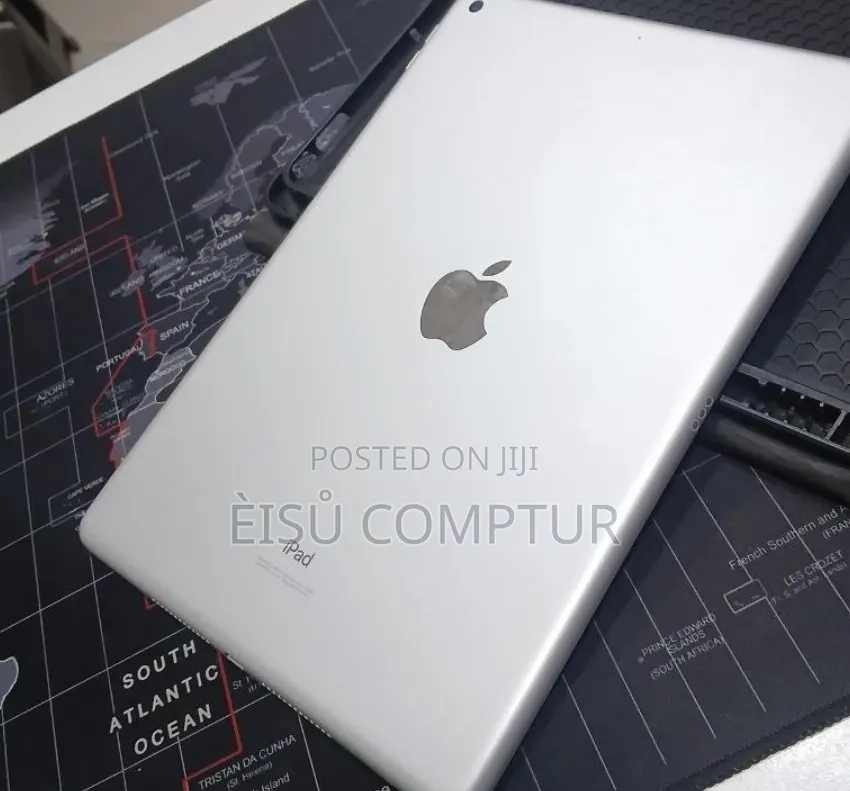New Apple iPad (2025) 256 GB