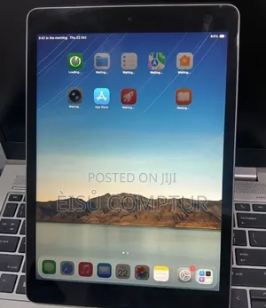 New Apple iPad (2025) 256 GB