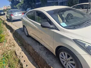 Hyundai Elantra 2014 Off white