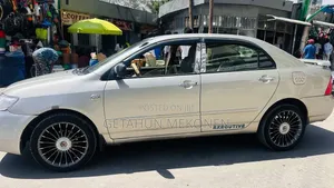 Toyota Corolla 2005 Gold