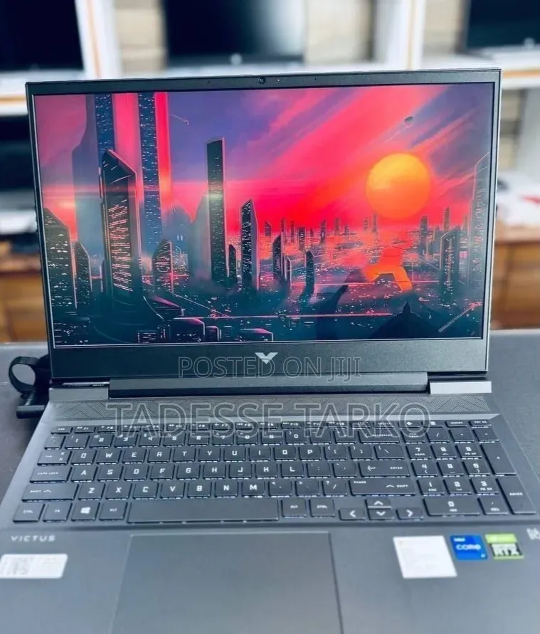 New Laptop HP Victus 16 16GB Intel Core i7 SSD 512GB