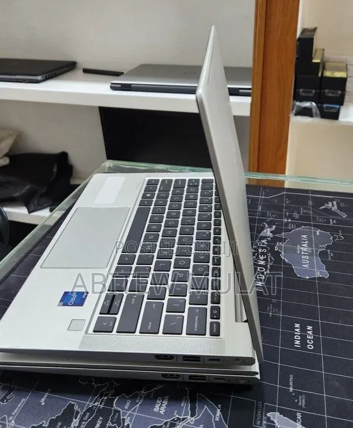 New Laptop HP EliteBook 630 G10 16GB Intel Core i7 SSD 512GB