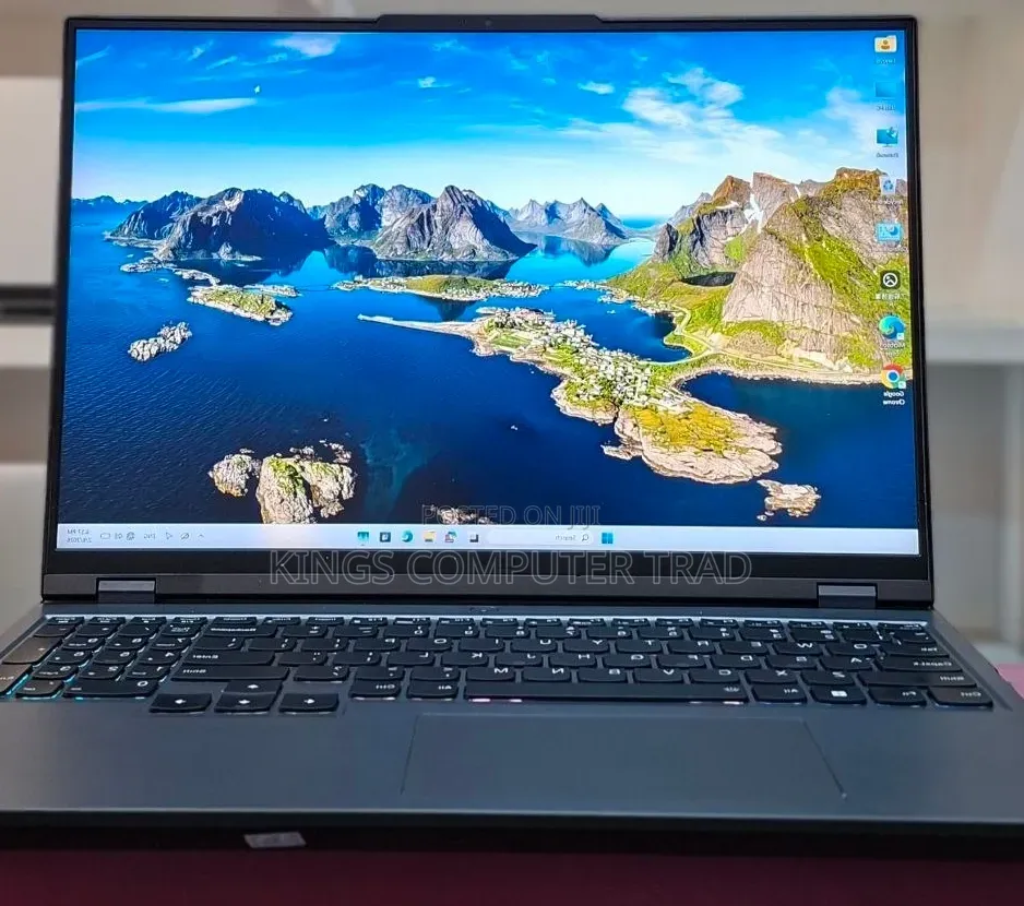 New Laptop Lenovo Legion 7 16GB AMD Ryzen 7 SSD 512GB