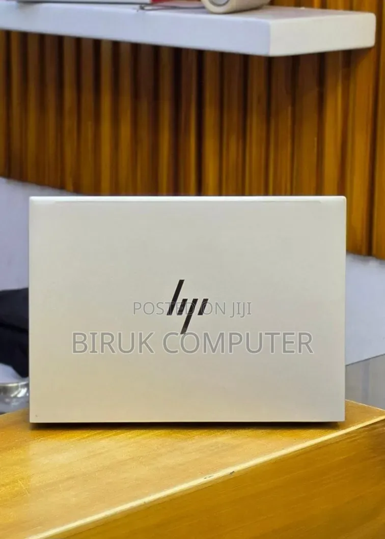 New Laptop HP EliteBook 840 G10 16GB Intel Core i5 SSD 512GB