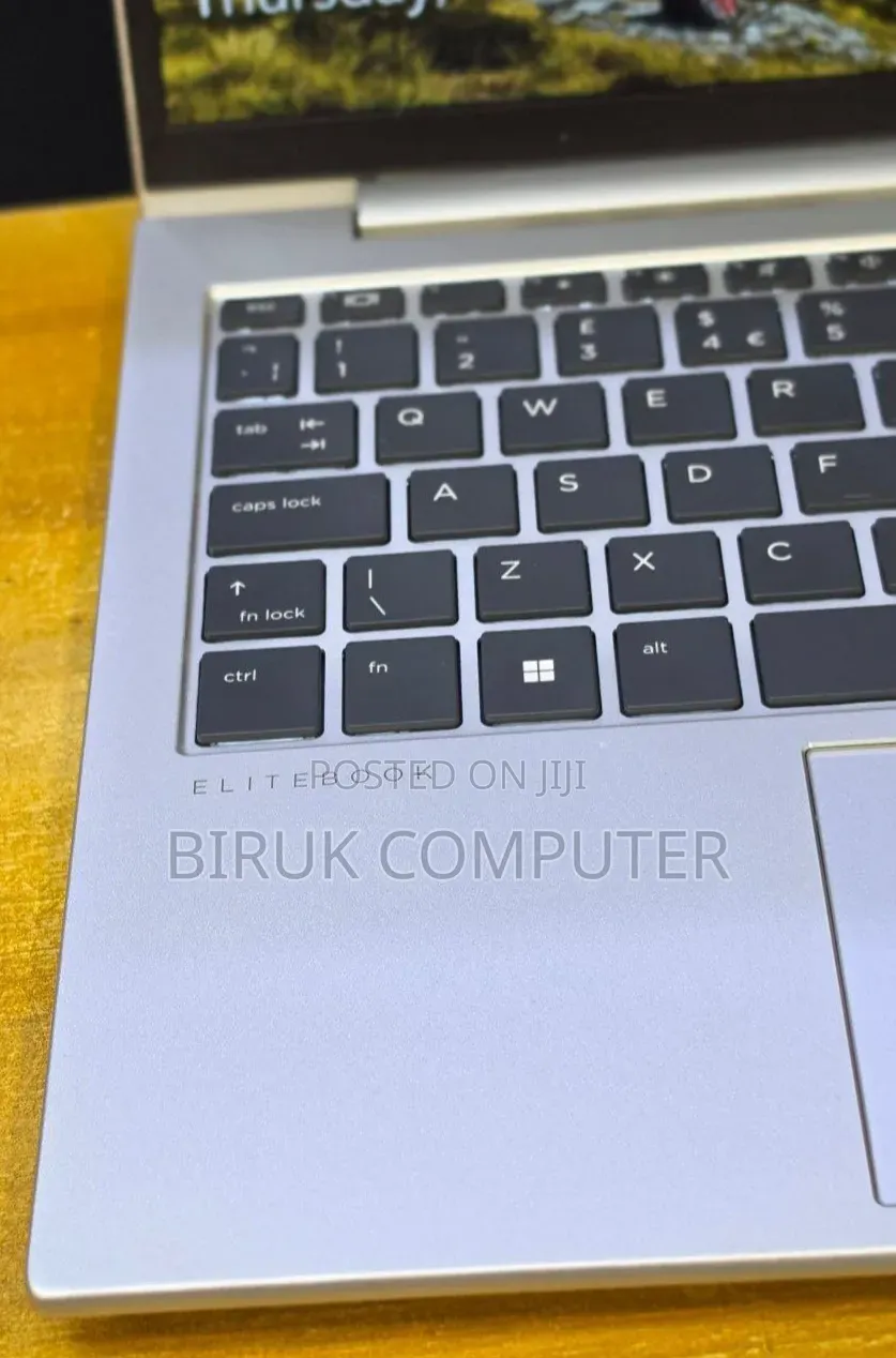 New Laptop HP EliteBook 840 G10 16GB Intel Core i5 SSD 512GB