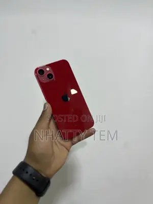 Apple iPhone 13 128 GB Red