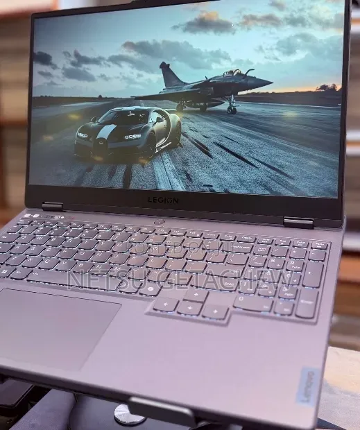 New Laptop Lenovo Legion 7 16GB AMD Ryzen 7 SSD 1T