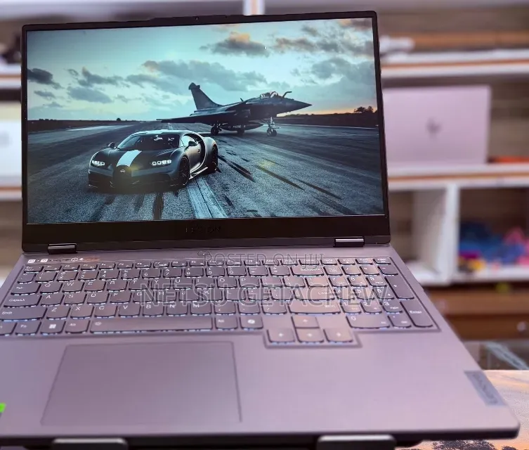 New Laptop Lenovo Legion 7 16GB AMD Ryzen 7 SSD 1T