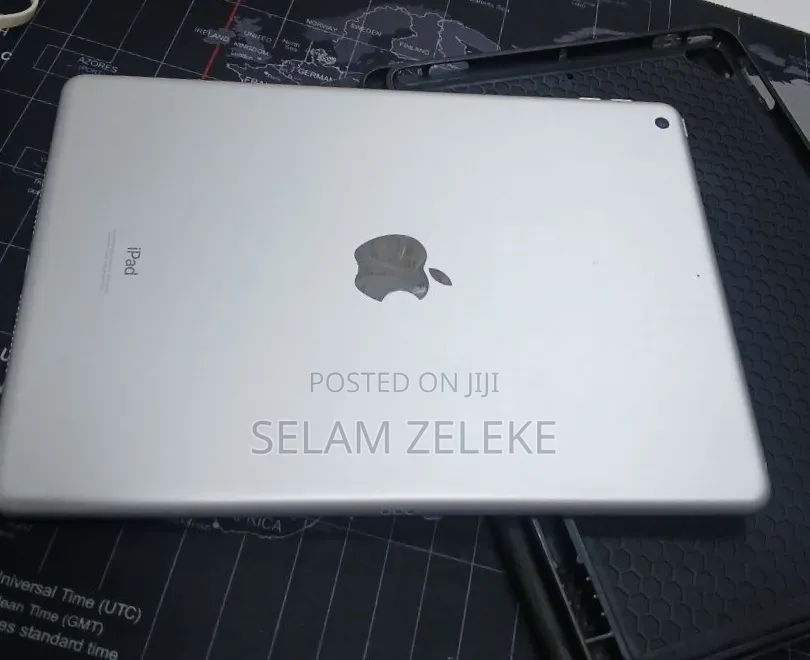 New Apple iPad (2022) 256 GB Silver