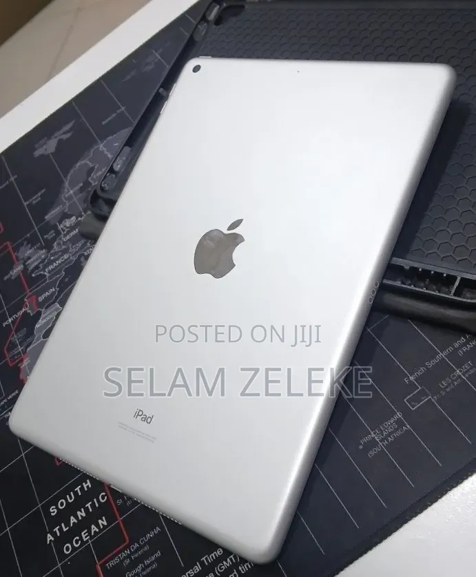 New Apple iPad (2022) 256 GB Silver
