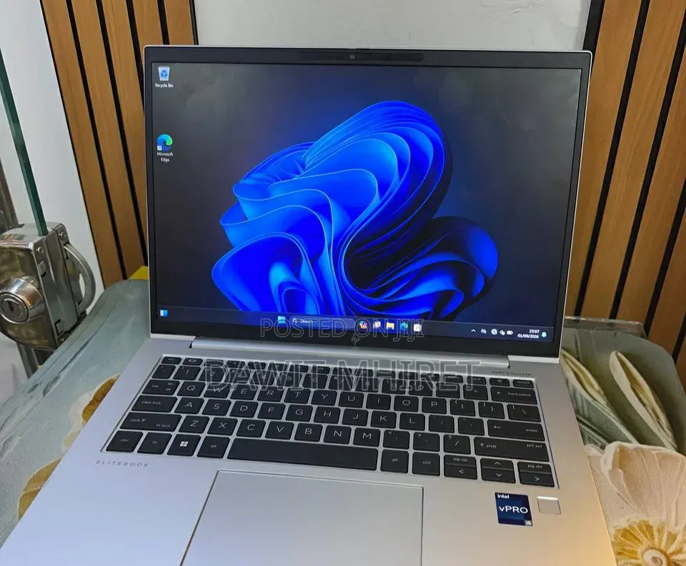 New Laptop HP EliteBook 840 G9 16GB Intel Core i5 SSD 512GB