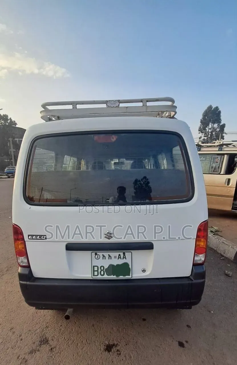 Suzuki Eeco 2024 White