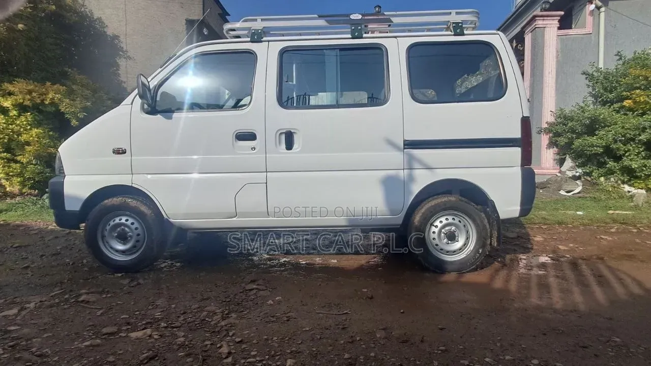 Suzuki Eeco 2024 White