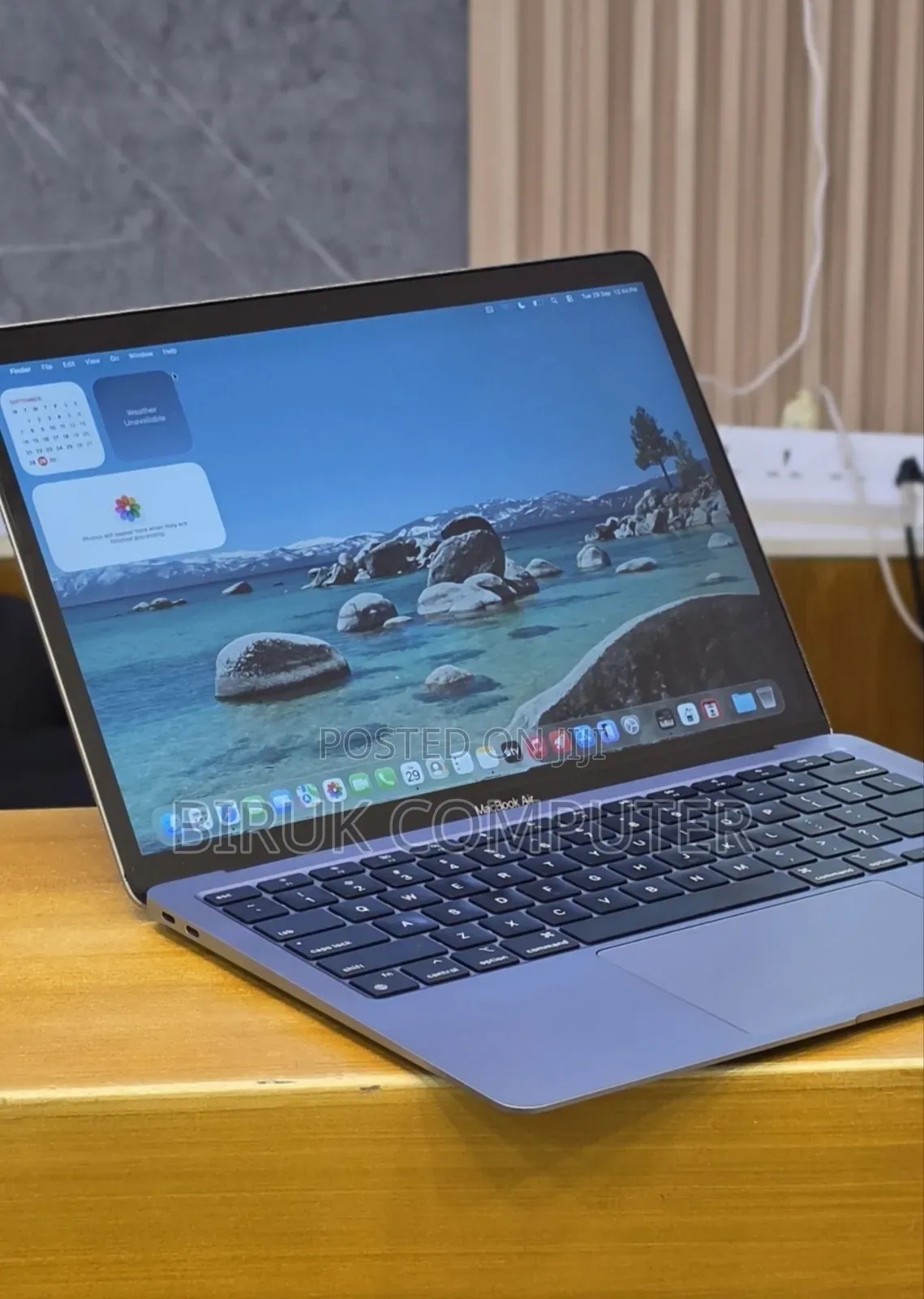 New Laptop Apple MacBook Air 2020 M1 8GB Apple M1 SSD 256GB
