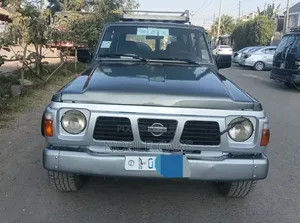 Nissan Patrol 1995 Green