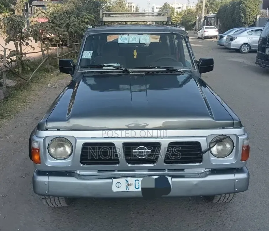Nissan Patrol 1995 Green