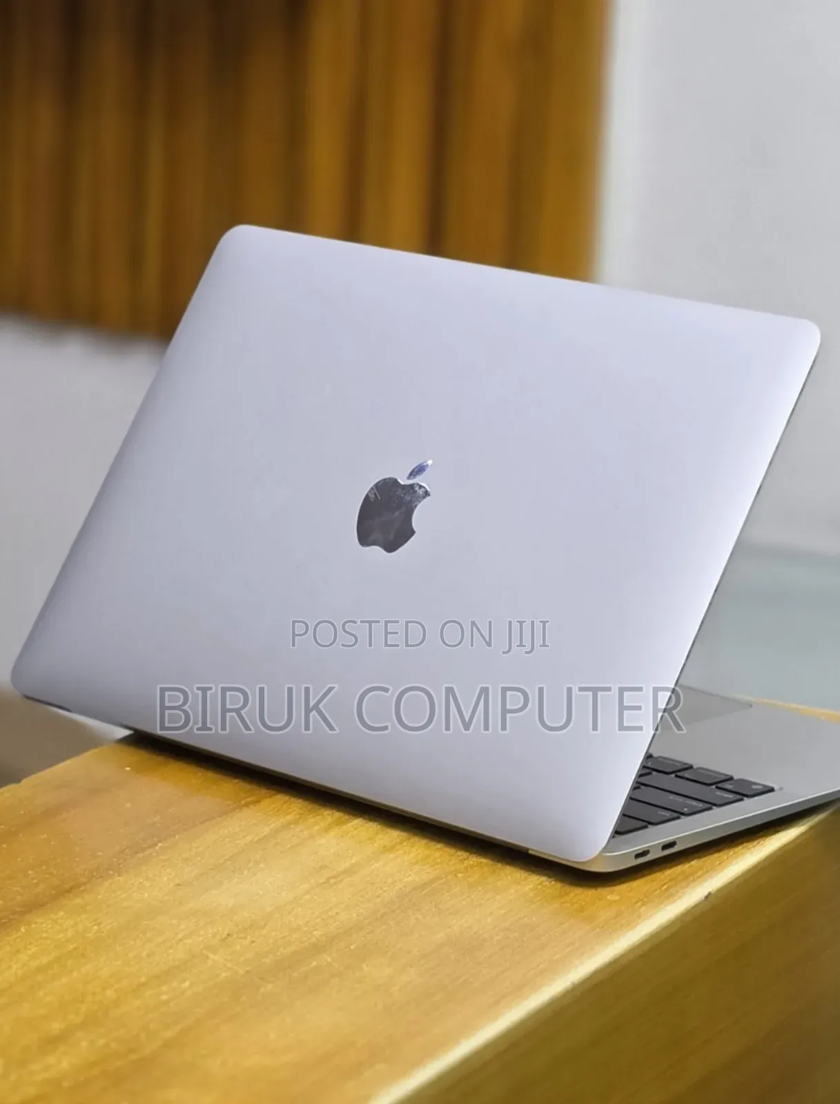 New Laptop Apple MacBook Air 2020 M1 8GB Apple M1 SSD 256GB
