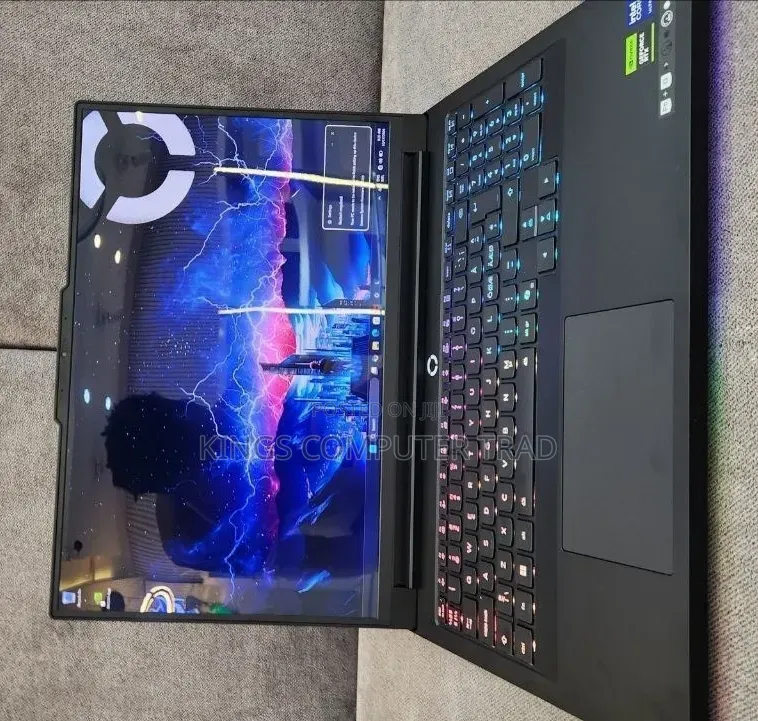 New Laptop Lenovo Legion Pro 7 32GB Intel Core Ultra 9 SSD 2T
