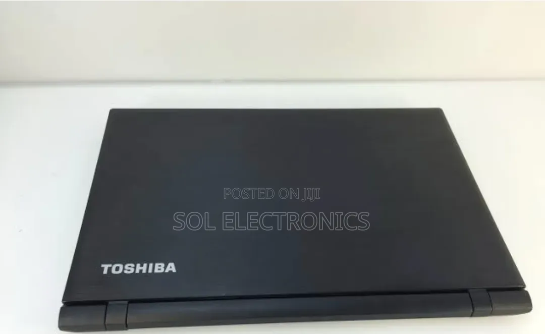 Laptop Toshiba Satellite C55 4GB Intel Core i5 HDD 500GB
