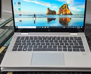 New Laptop HP EliteBook 830 G8 16GB Intel Core i5 SSD 512GB