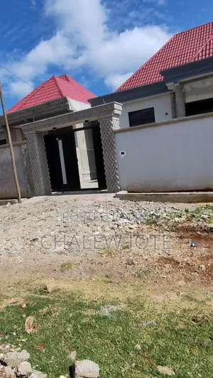 Furnished 5bdrm House in Gullele for sale