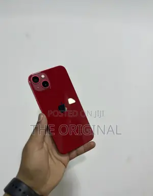 Apple iPhone 13 128 GB Red