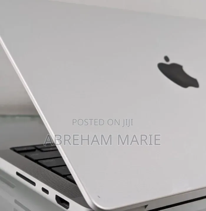 New Laptop Apple MacBook Pro 2021 M1 16GB Apple M1 Pro SSD 512GB