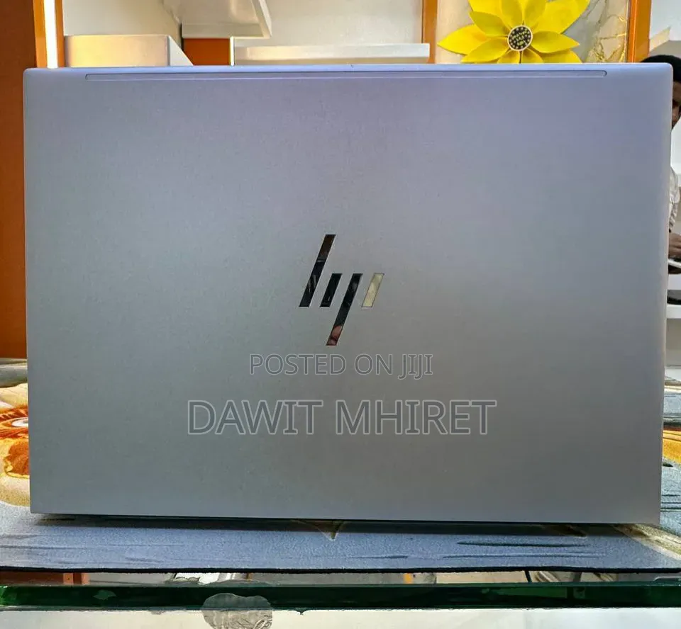 New Laptop HP EliteBook 840 G10 16GB Intel Core i7 SSD 512GB