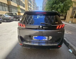 Peugeot 5008 2020 Gray