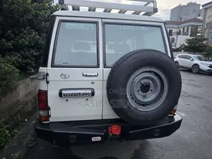 Toyota Land Cruiser 3.3 Diesel 4WD 2021 White